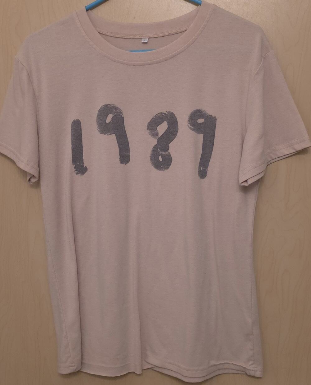 TAYLOR SWIFT 1989 T SHIRT S/S TEE WOMENS LARGE ERAS TOUR MERCH TOP